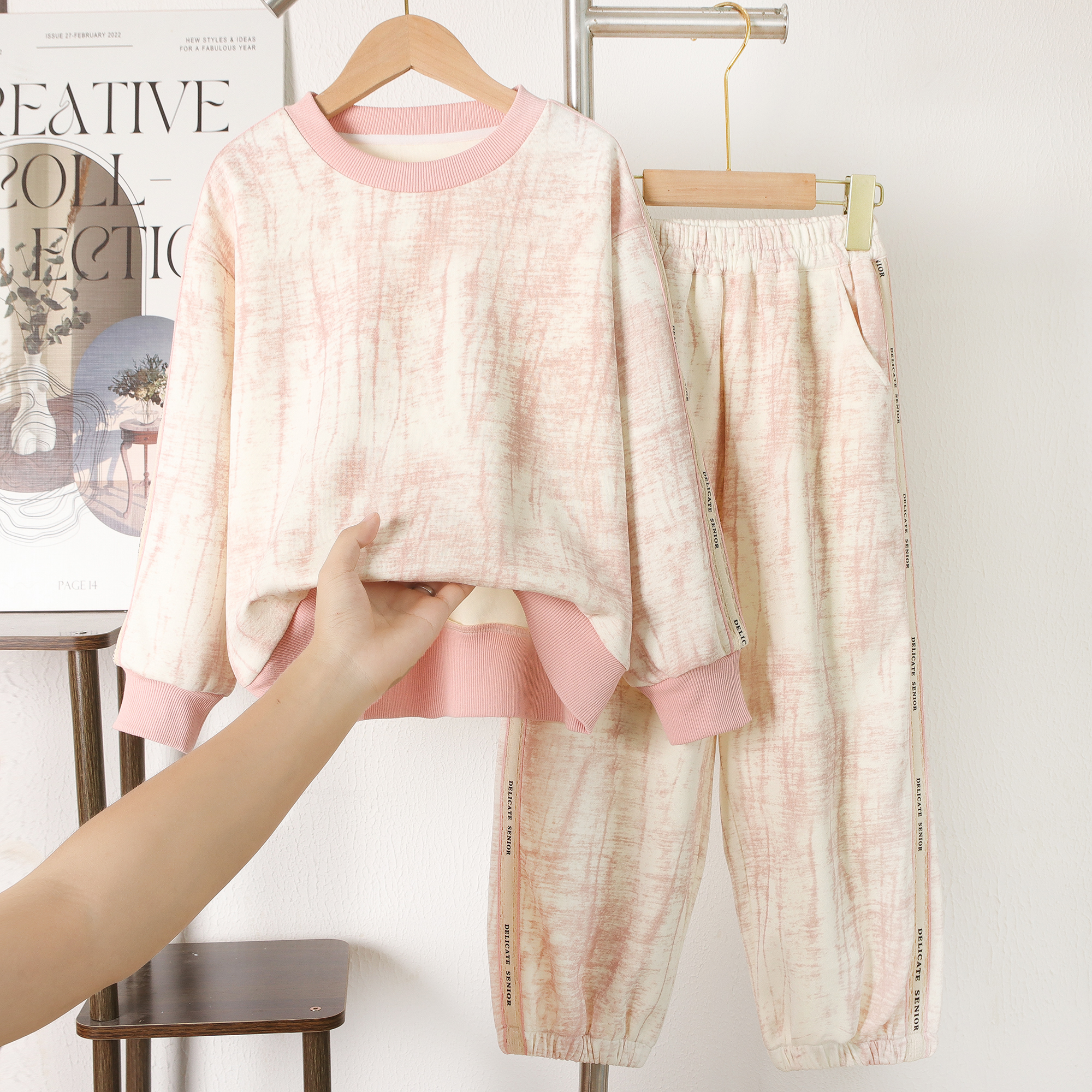 女童秋季新款童装套装纯色扎染工艺原创设计针织休闲百搭两件套