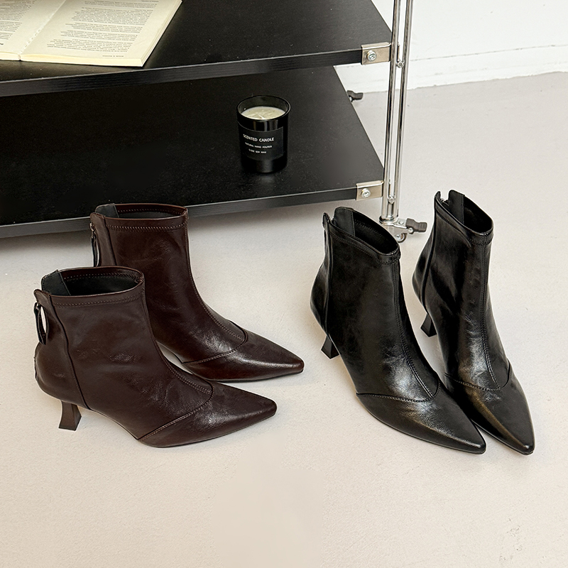 时装靴短靴网红单靴弹力欧美尖头百搭瘦瘦靴黑色性感