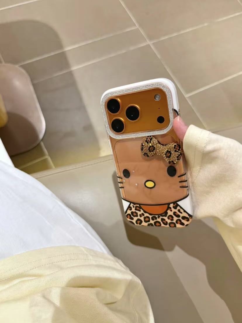 创意透明大脸豹纹kt猫蝴蝶结适用iPhone17pro手机壳苹果16pro新15