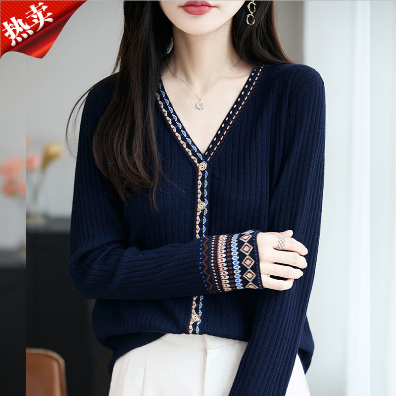 2025新款品牌民族风图腾提花针织开衫早秋复古V领上衣外搭小衫