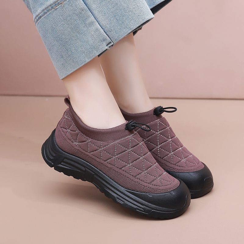 老北京冬季加绒防滑休闲鞋一脚蹬软底舒适轻便久穿不累女鞋妈妈鞋