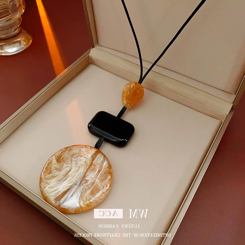 钛钢锆石项链 咖色水滴几何项链时尚简约高级感百搭小众复古气质