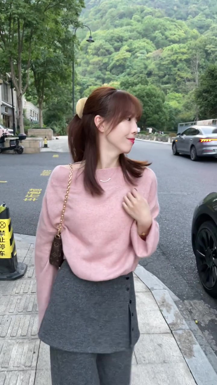 【微风暖意】秋冬气质粉色针织上衣减龄显瘦百搭灰色休闲长裤套装