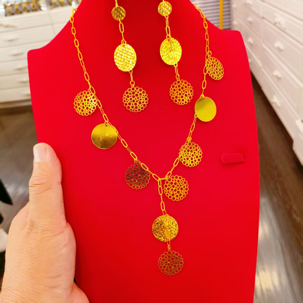 铜合金项链 ۋۇدى پاسون耳钩少女风爱心水滴铃铛时尚坠链中国风