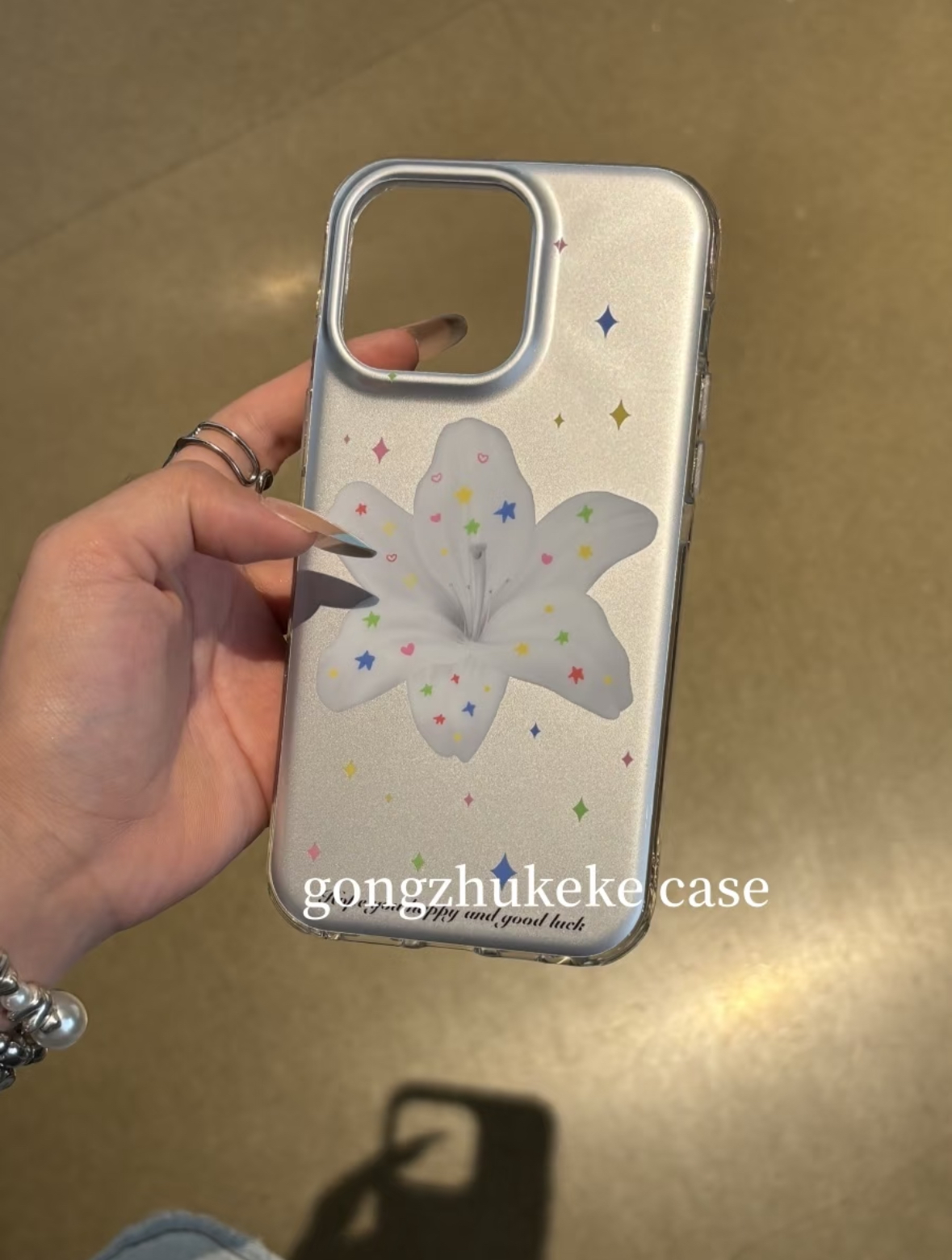 ins彩星星一朵白花电镀圆边双层苹果16promax/15/14防摔手机壳