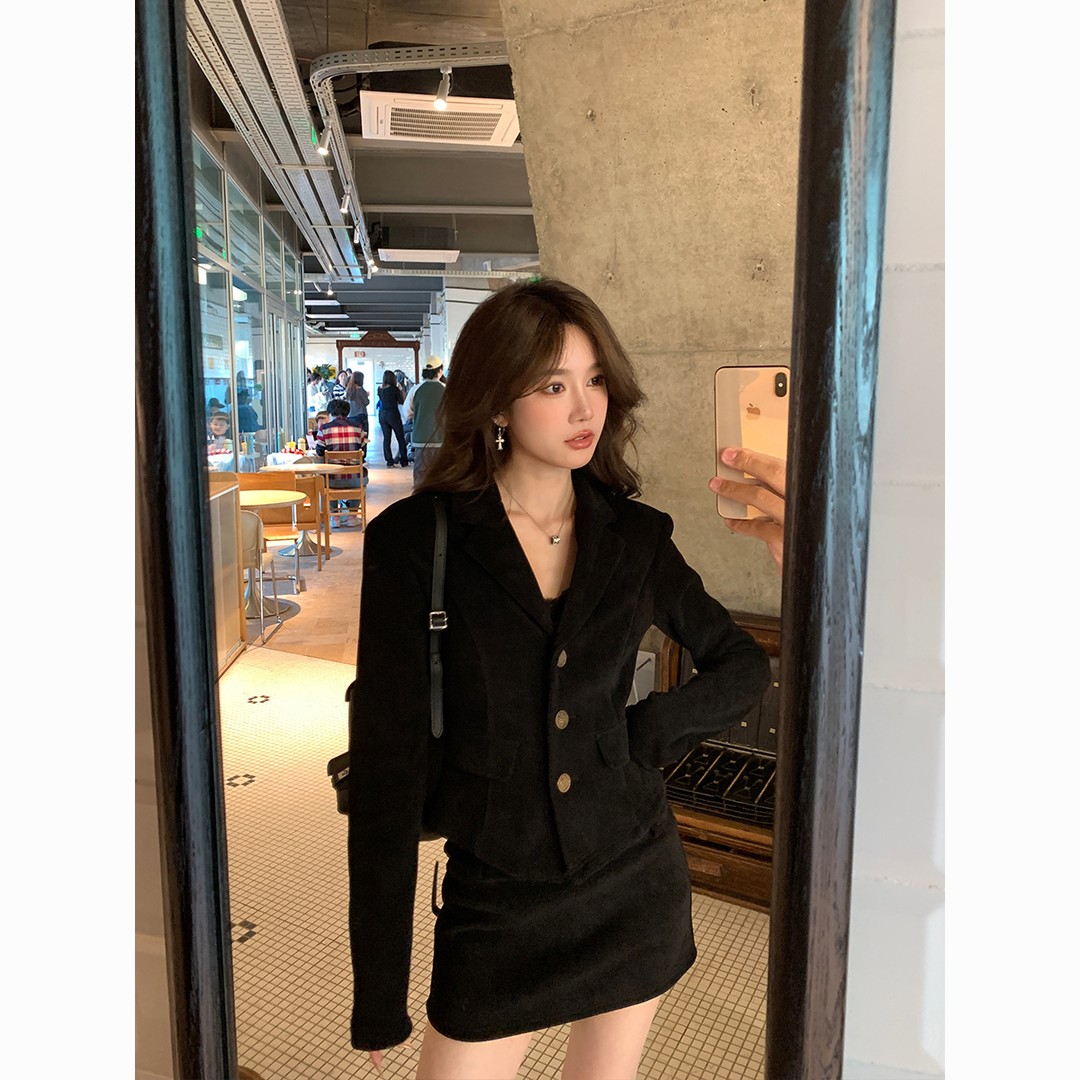 秋冬女装穿搭一整套高级感裙子套装衣服气质黑色显瘦半身裙两件套