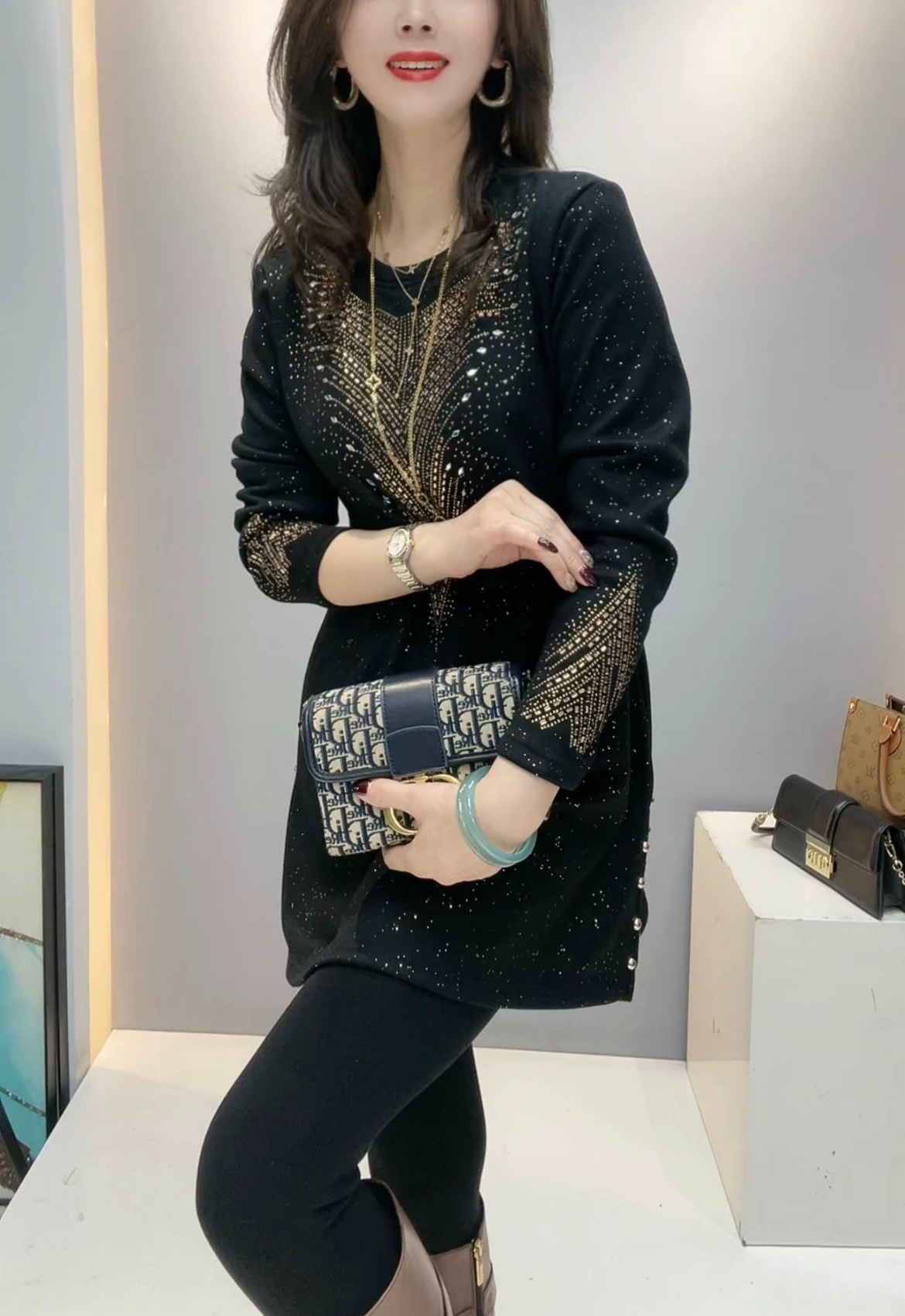 秋冬新款时尚减龄洋气百搭加绒连衣裙