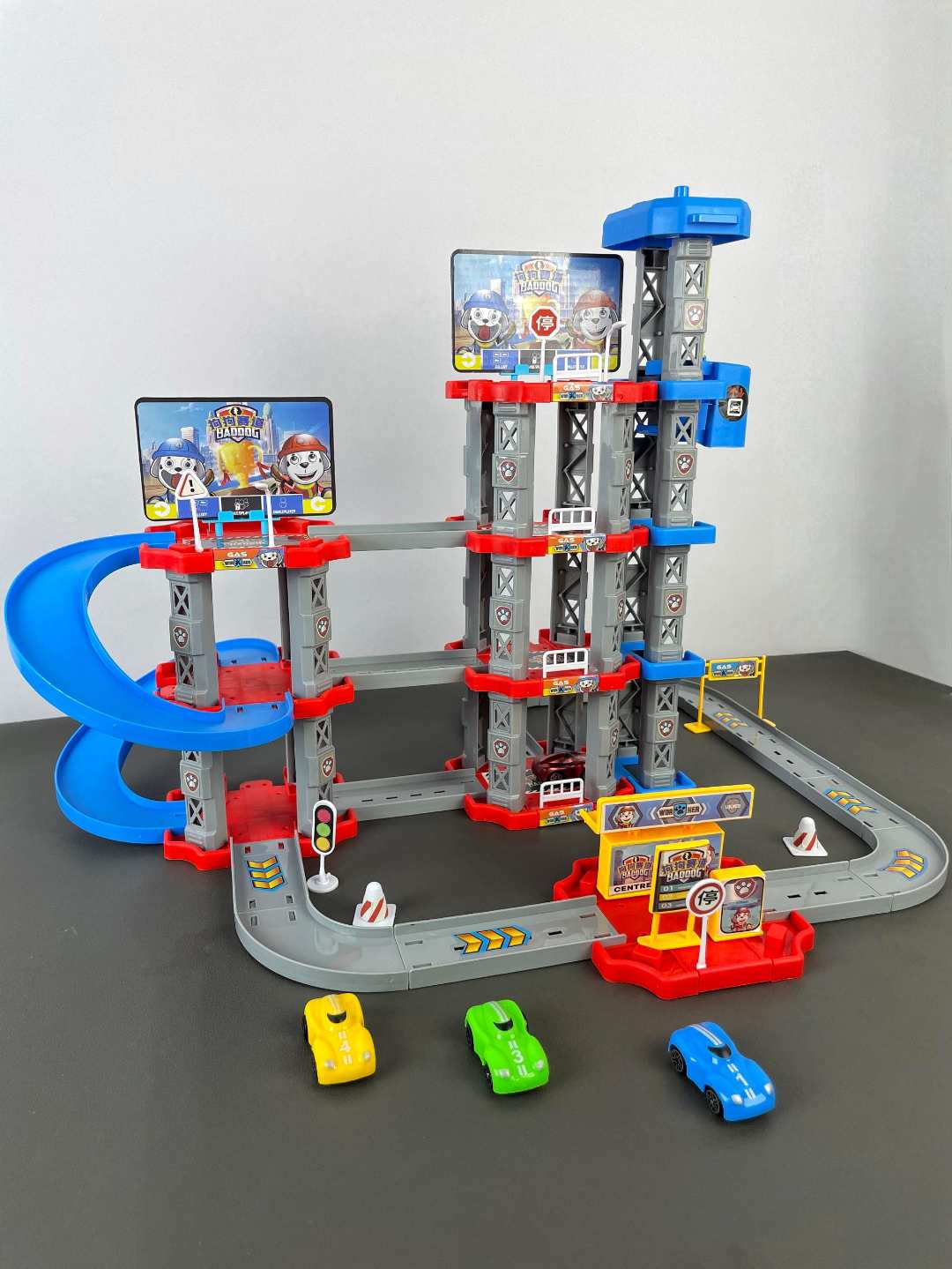 汪汪队停车场大楼拼接轨道益智滑道城市儿童轨道车玩具儿童节礼物