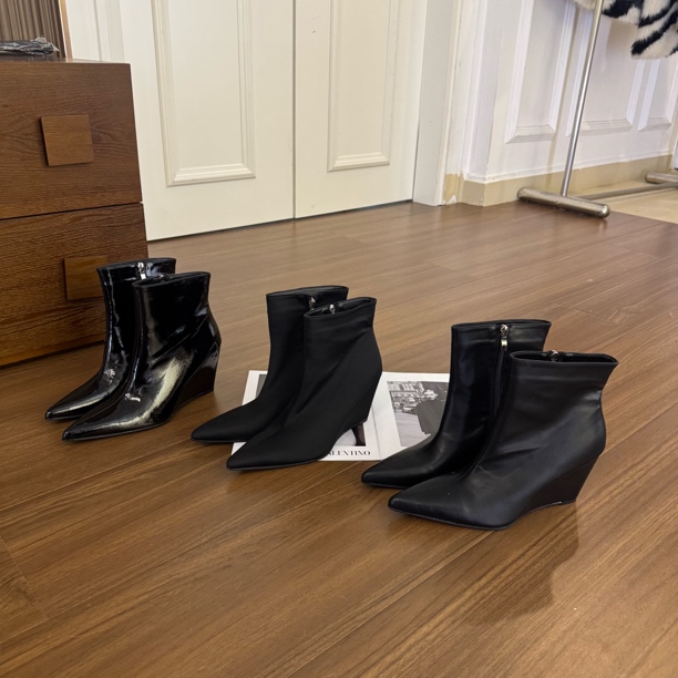 9公分冬高跟休闲风时尚尖头女秋冬短靴跟鞋黑色百搭裸靴