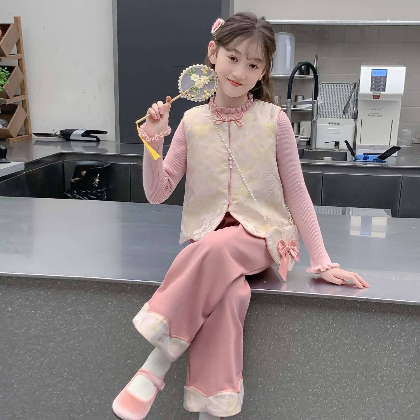 女童秋装装套装2025新款儿童汉服洋气国风加绒加厚女孩冬季两件套