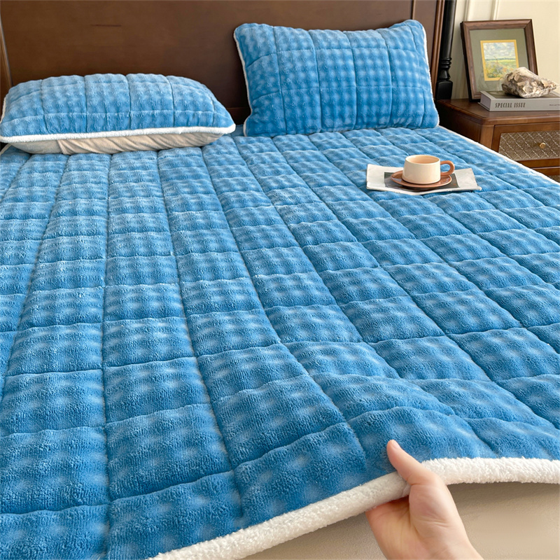 A类保暖牛奶绒泡泡绒床垫褥子可水洗床褥子床盖床单垫被学生宿舍