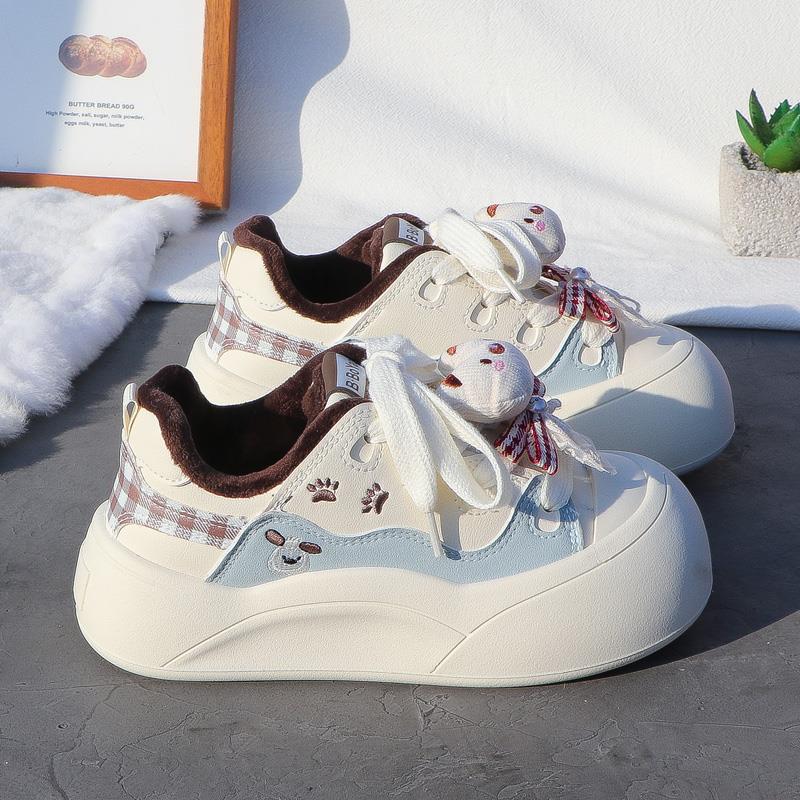 范哲萨2025冬冬季可爱厚底面包休闲鞋女加绒保暖学生板鞋运动二棉