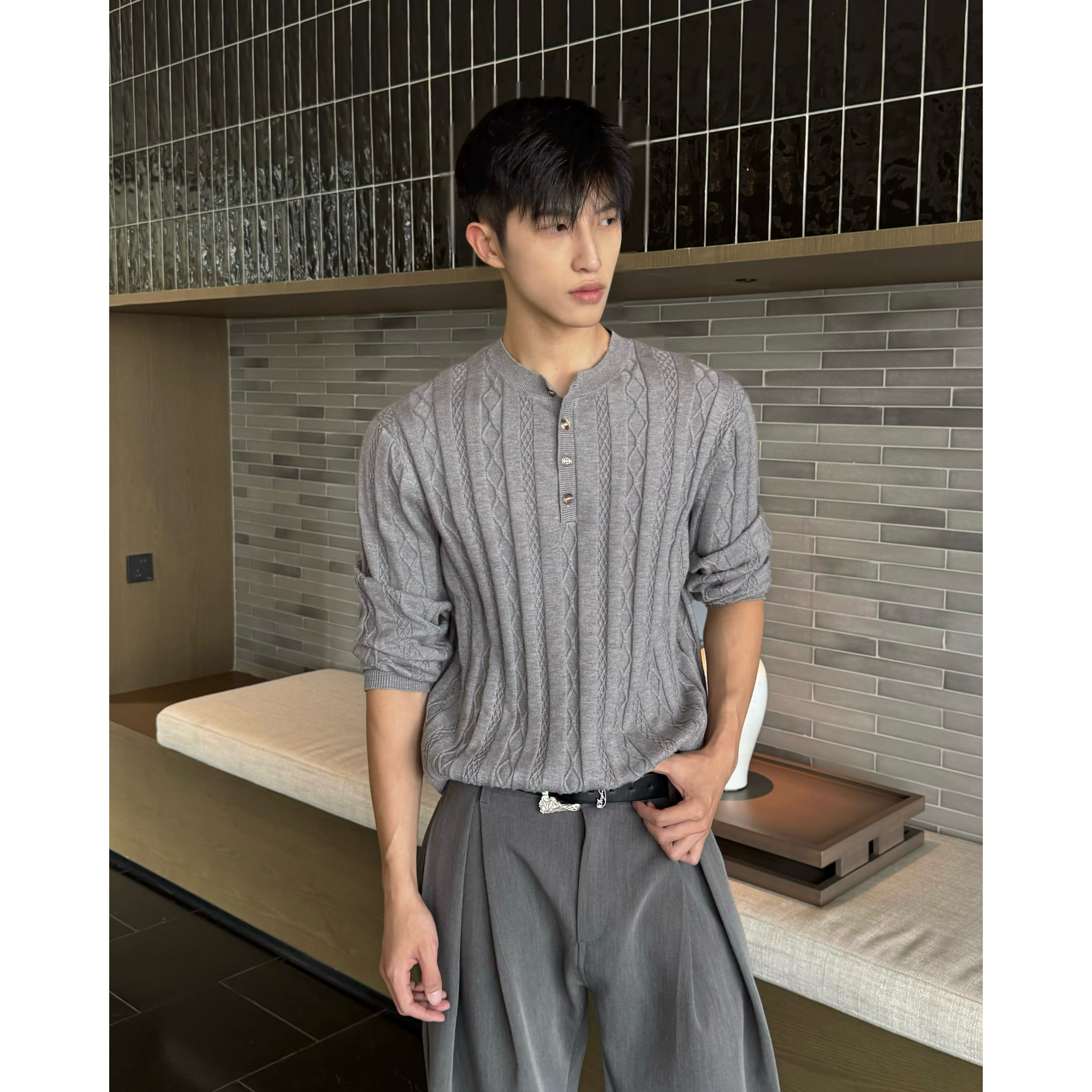 Kensectti 老钱复古绞花设计亨利领针织毛衣微落肩秋冬长袖针织衫