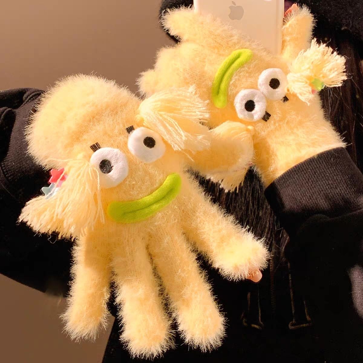 可爱搞怪大眼仔毛绒分指手套女加厚保暖防风骑行露可触屏学生冬季