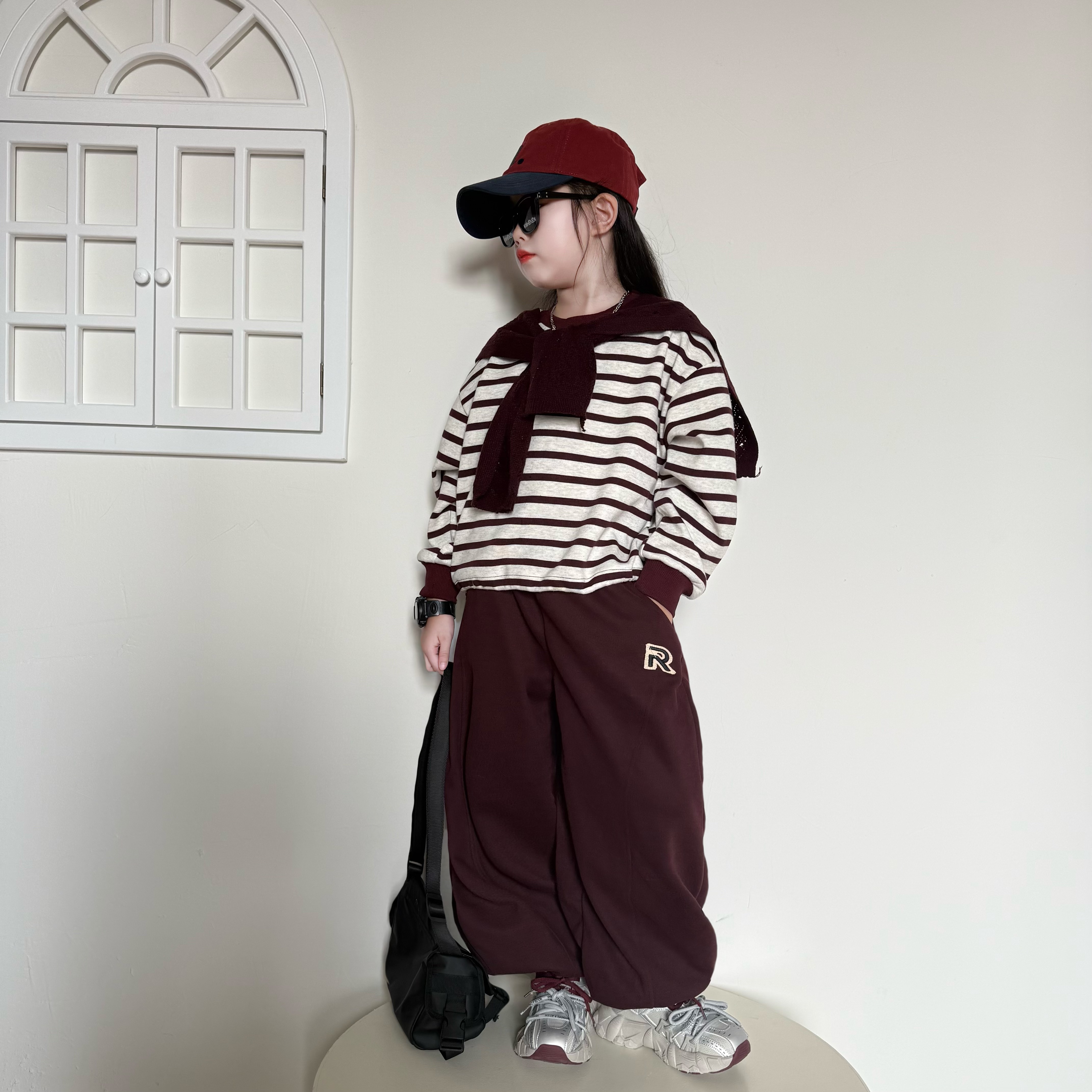 女童秋季韩版宽松洋气披肩卫衣卫裤两件套中大童女孩条纹卫衣套装