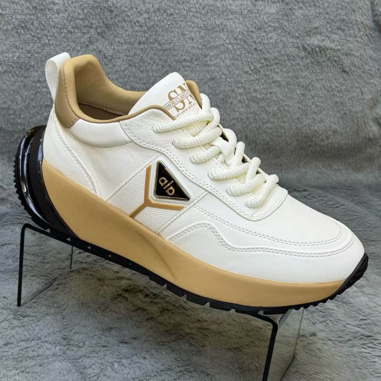 D99秋季男士休闲运动鞋厚底时尚潮流透气百搭舒适阿甘鞋耐磨防滑