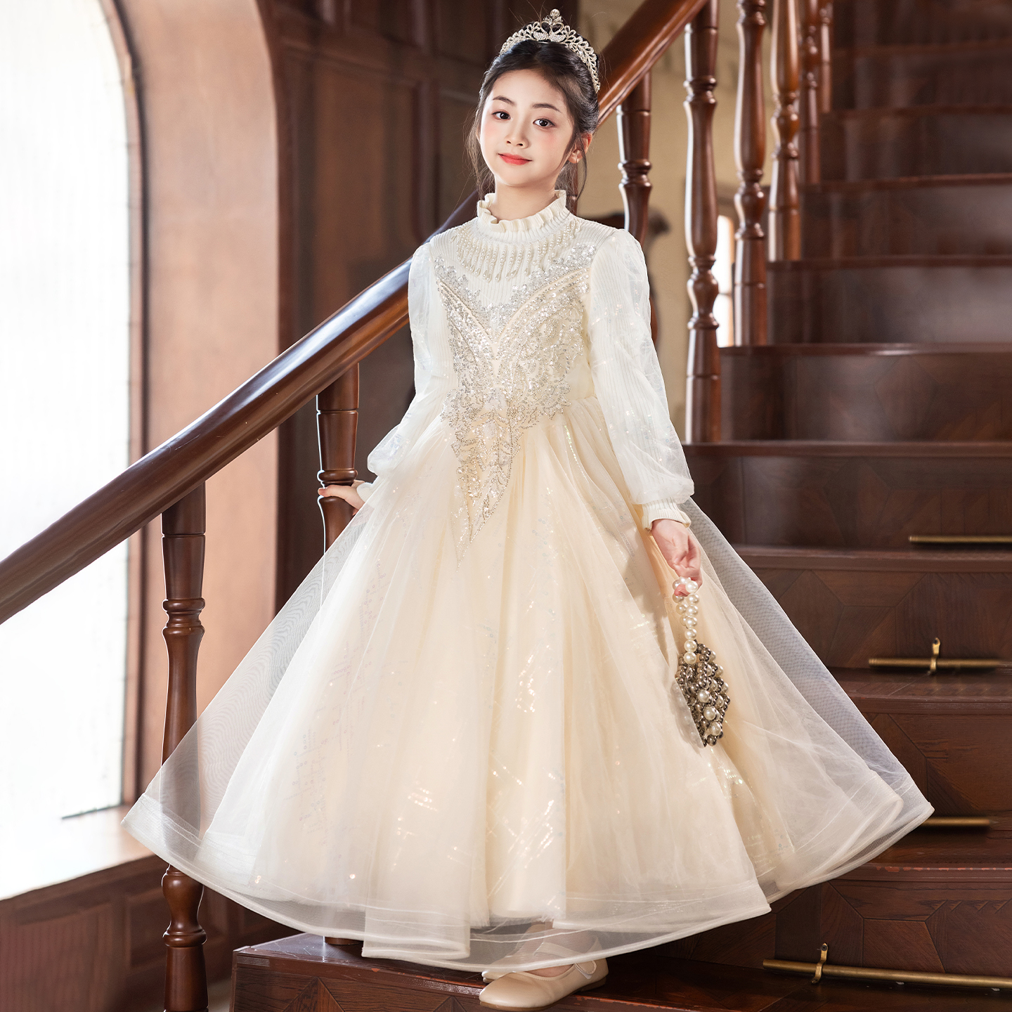 女童礼服轻奢小众儿童秋冬公主裙新款洋气花童生日钢琴走秀表演服