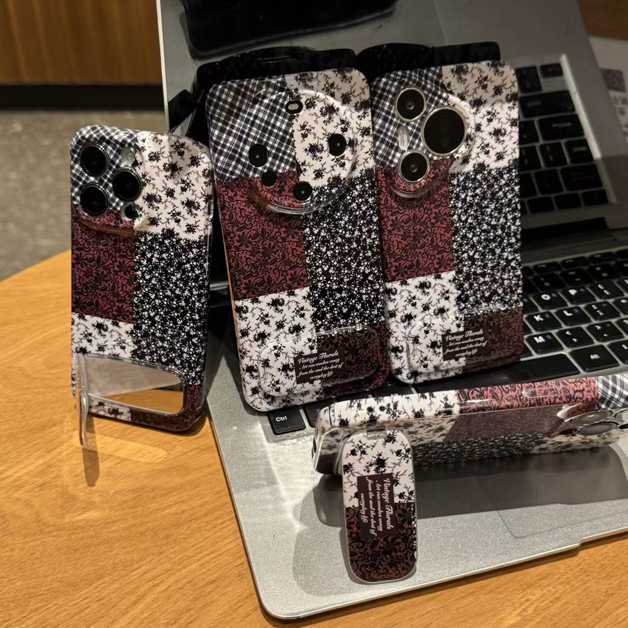 奥菲顿复古花纹拼接支架适用苹果17/16菲林手机壳华为vivoppo小米