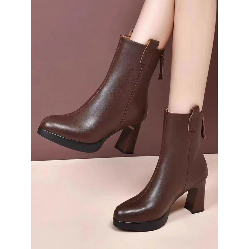 2025新款秋冬软皮百搭高跟短靴女棕色舒适加绒软底鞋防水台短靴款