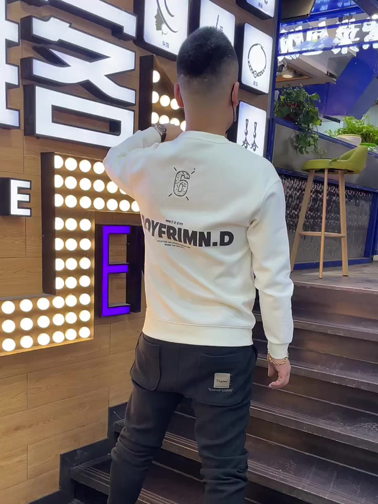 2025新款个性百搭休闲圆领男士卫衣长袖上衣韩版字母印花超火卫衣