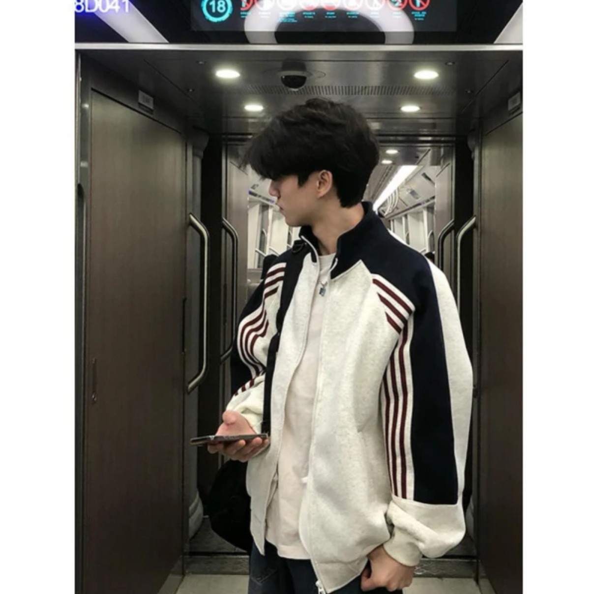 长袖休闲条纹外套男款春秋新款宽松立领潮流卫衣开衫秋冬情侣上衣