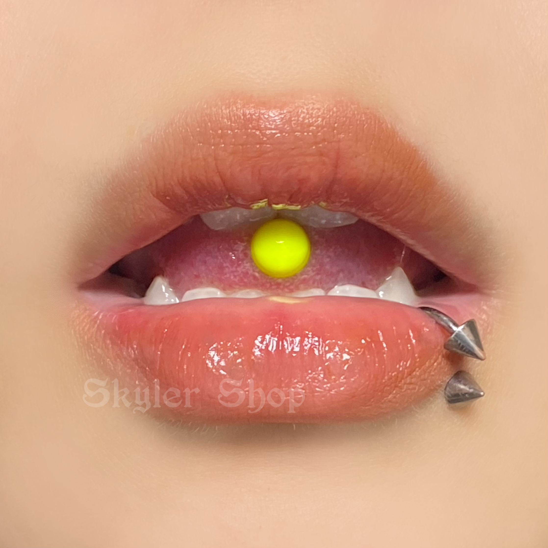 钛钢亚克力耳饰 饱和度超高！荧光黄亚克力钛钢舌钉饰品不可碰酒精