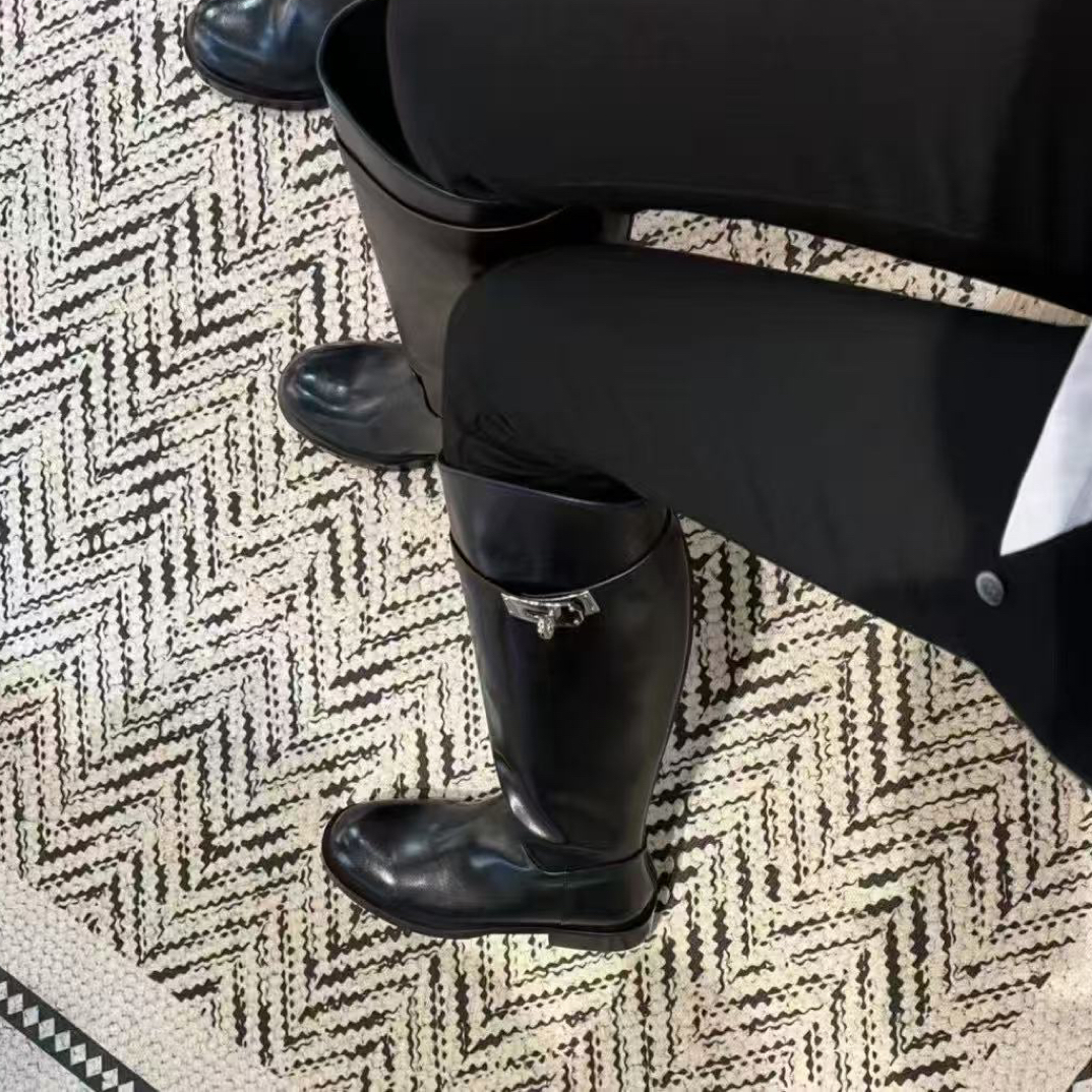 定制锁扣斜切口骑士靴长筒平底高靴