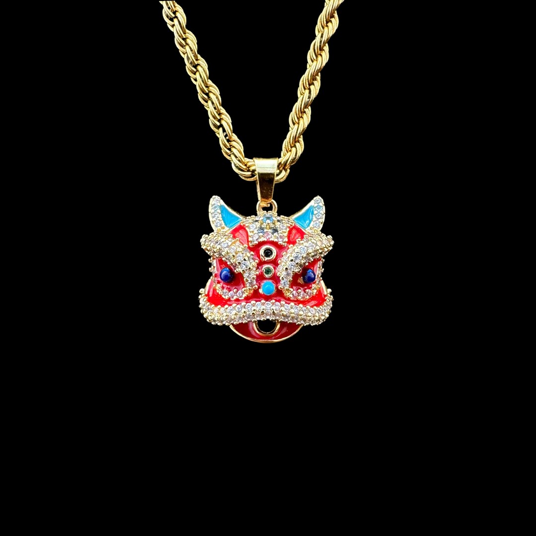 钛钢吊坠 重工设计红色醒狮镶嵌吊坠麻花链小众高级感男女配饰ins