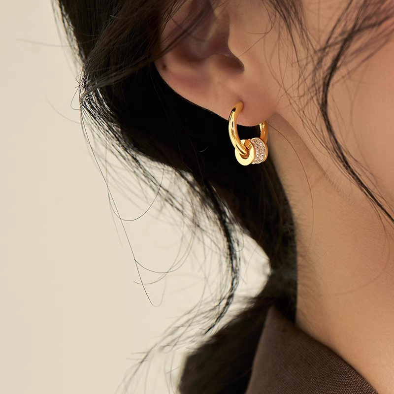 铜合金耳饰 巴黎小蛮腰锆石耳圈耳饰无耳洞女蚊香盘耳夹气质时髦