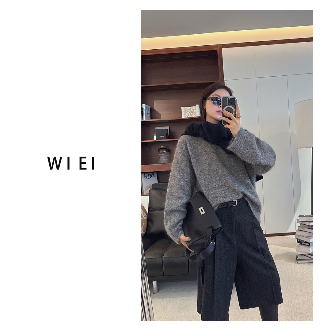 《WI EI》超幼马海软糯亲肤松弛感圆领长袖针织毛衣 W25209092