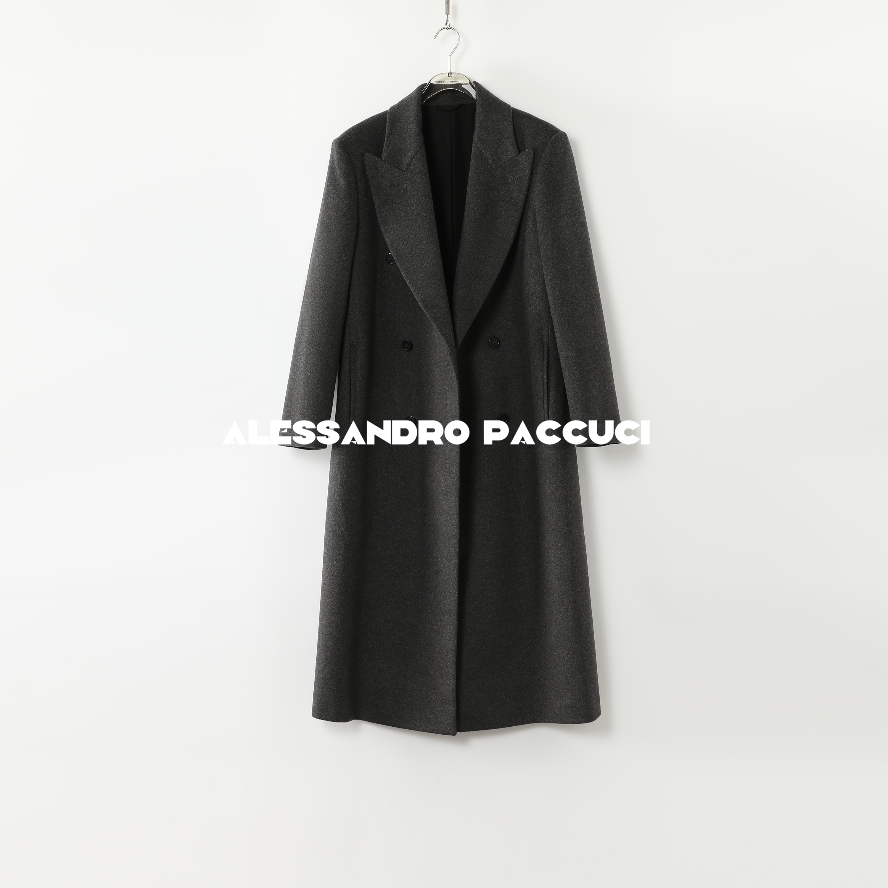 AP洛哥44055DY【黑标/境界】山羊绒+桑蚕丝内里戗驳领双排扣大衣冬