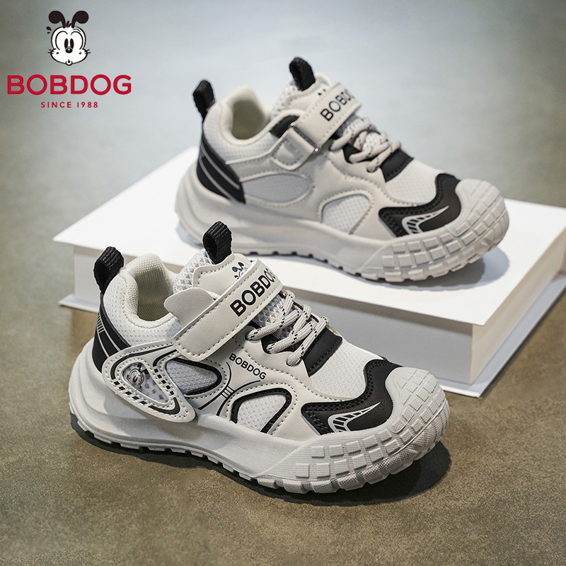 巴布豆男童鞋儿童运动鞋春秋新款防水皮面男孩学生防踢防滑跑步鞋