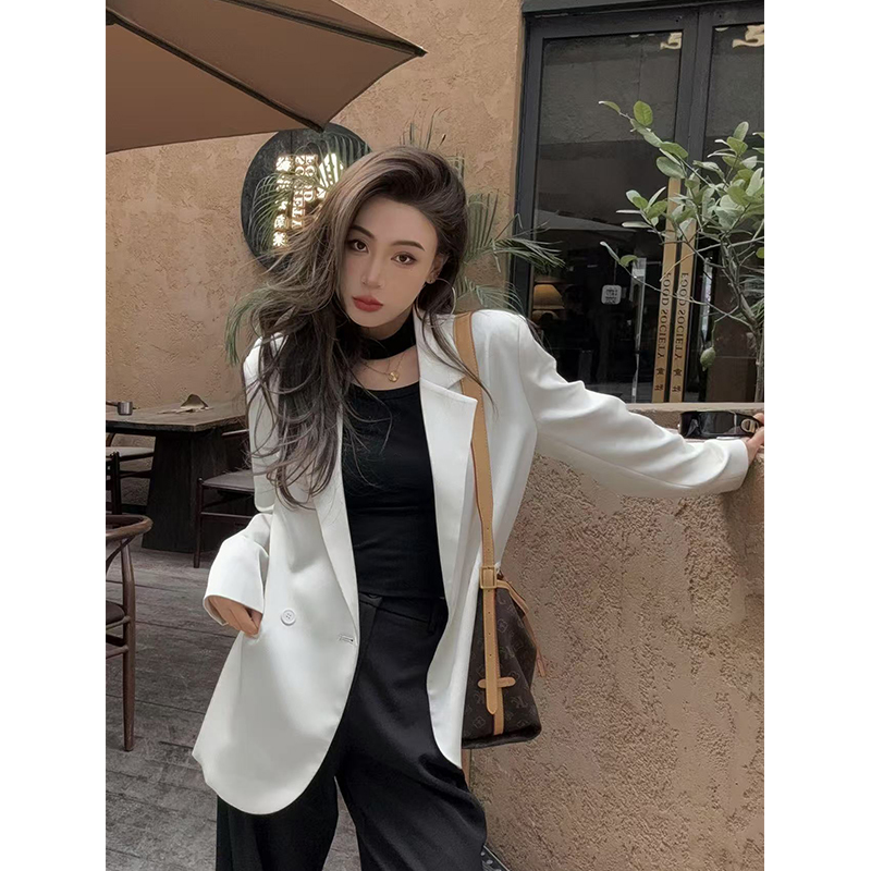 高级感西装外套女2025春夏新款宽松缎面设计感通勤百搭休闲西服