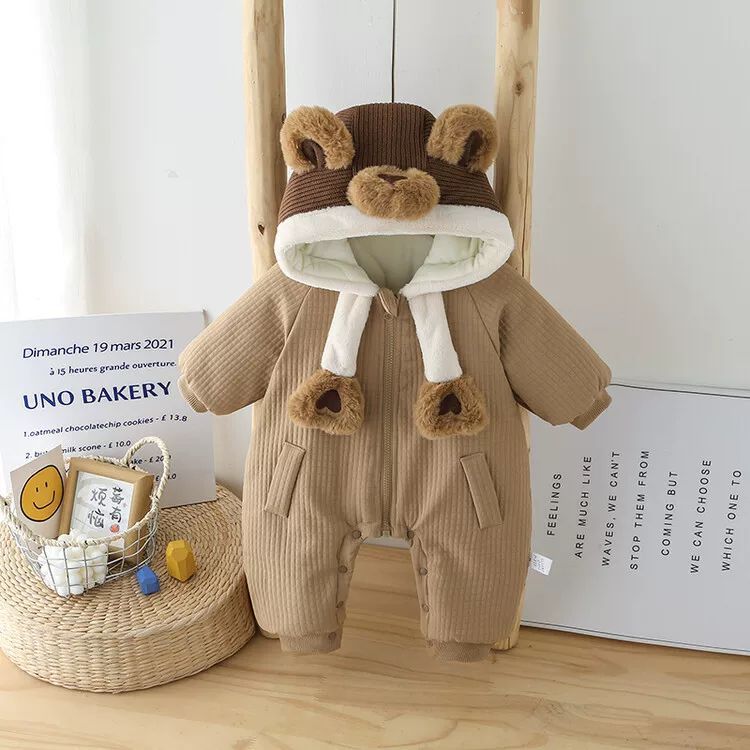 婴儿连体衣冬季新生儿外出抱衣保暖韩版洋气男女宝宝冬装衣服加厚