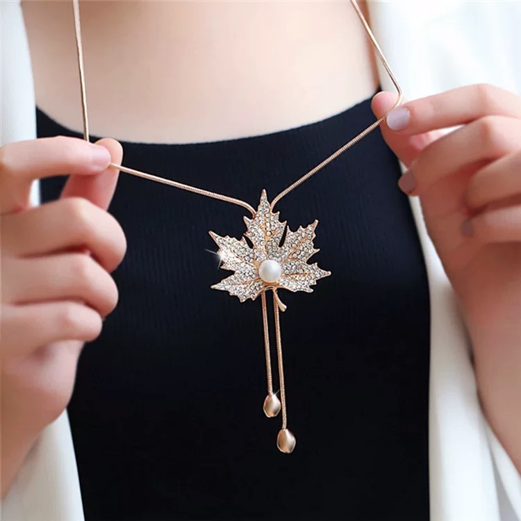 铜合金吊坠 高档秋冬枫叶毛衣链女长款时尚百搭项链配饰卫衣链女