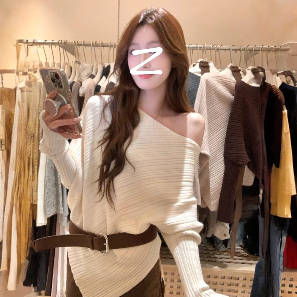 （配腰带）韩版不规则斜领露肩针织衫秋季气质宽松显瘦别致毛衣上衣