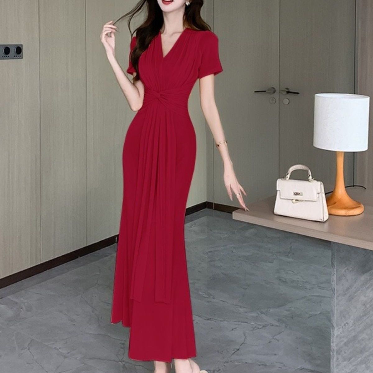韩国chic名媛高级感V领短袖系带收腰修身轻熟风通勤长款连衣裙女