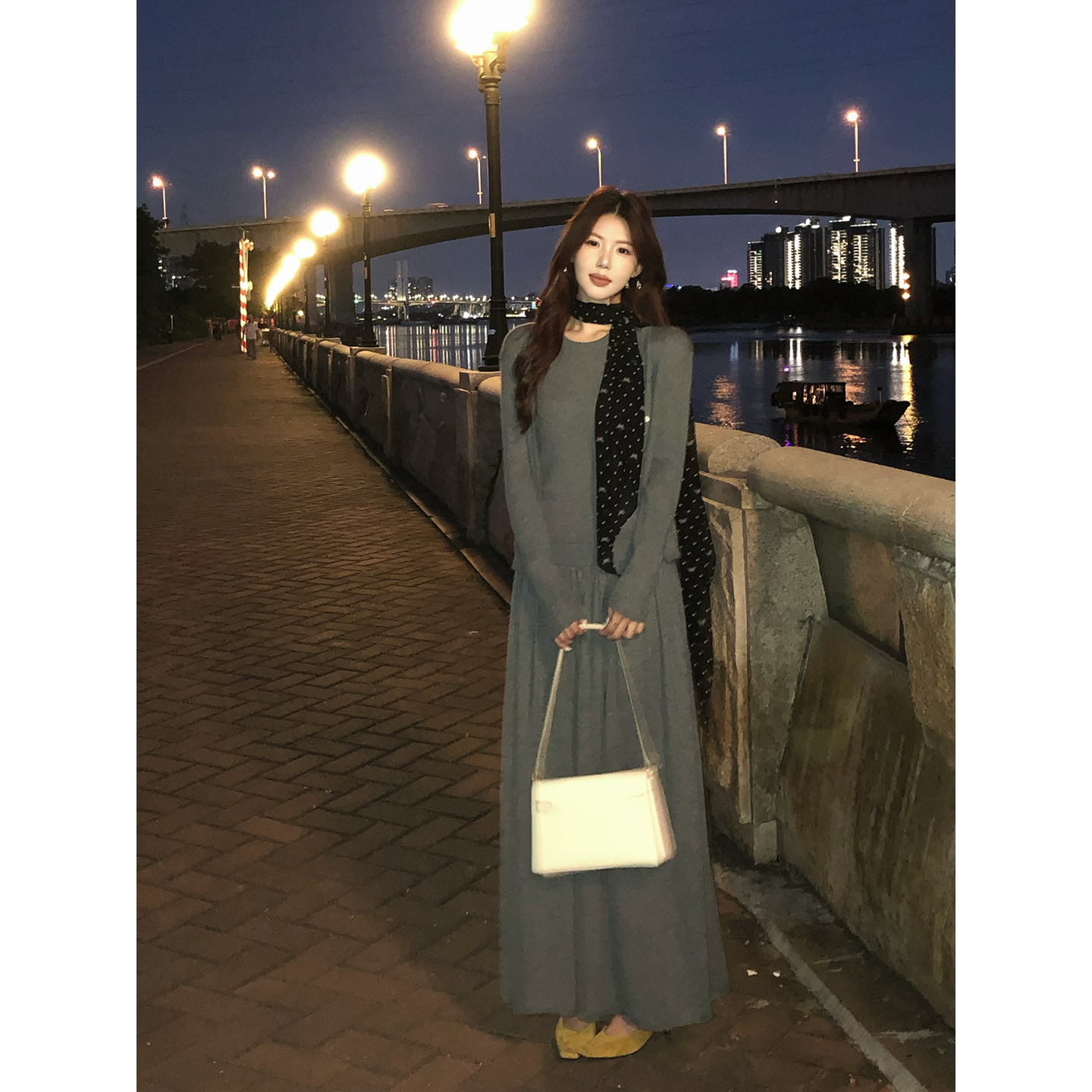 甜辣多多【舒适随走】羊毛混纺纱开衫超高腰伞摆毛织半身裙三件套