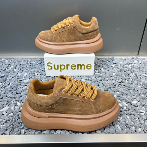 男鞋2025秋季新款纯皮厚底板鞋时尚百搭简约软底舒适运动休闲潮鞋