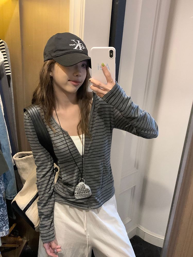 时尚条纹拉链连帽上衣女夏季新款薄款防晒修身开衫小外套女秋季