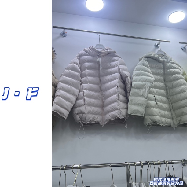 JF定制大码女装818秋冬保暖石墨烯云绒排骨连帽外套