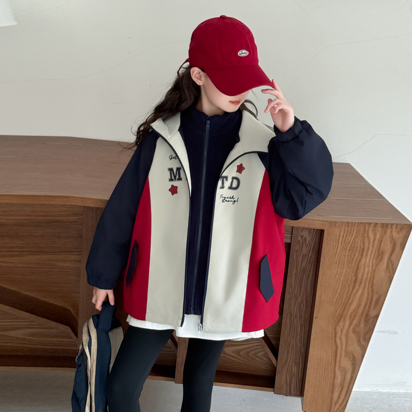 女童三合一可拆卸冲锋衣秋冬款2025新款儿童连帽上衣户外加厚外套