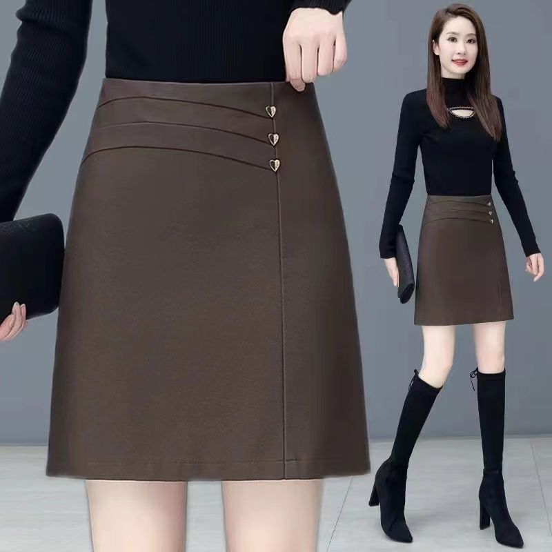 2025时尚a字皮裙秋冬季新款洋气百搭一步裙高腰显瘦短款半身裙子