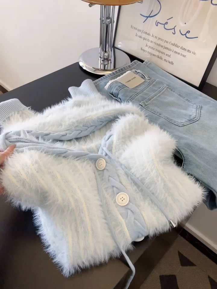 时尚蓝色针织开衫女2025秋冬季慵懒风软糯宽松显瘦连帽毛衣外套