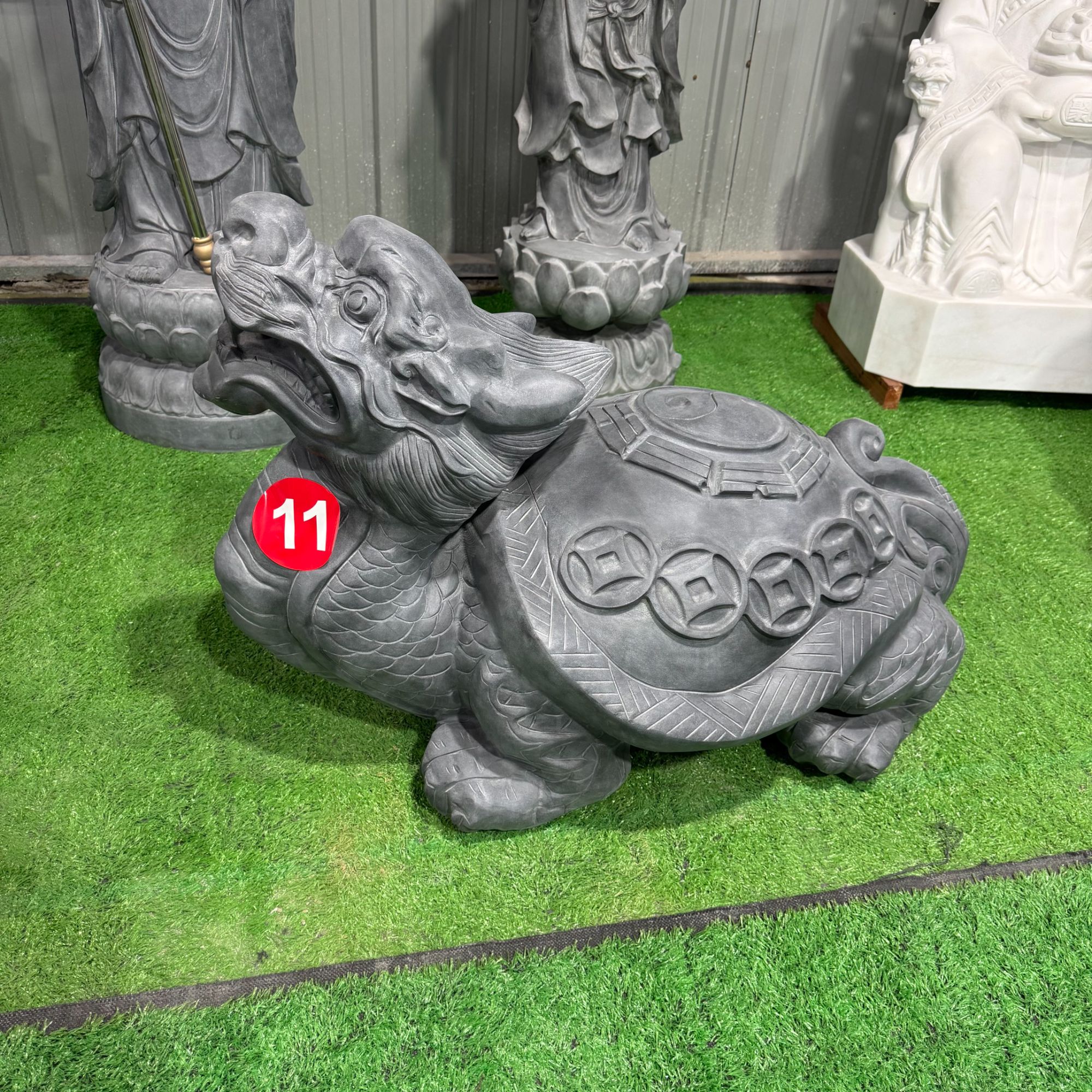 青石雕刻乌龟龙龟金钱八卦摆件貔貅创意大号狮子摆设陶瓷花木鱼