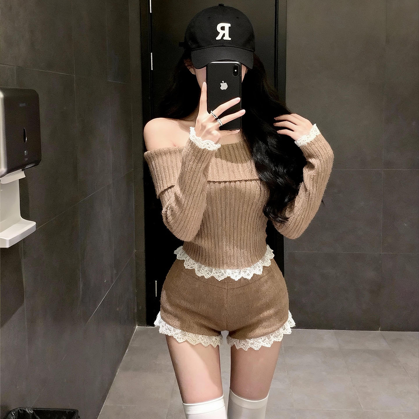 法式气质纯欲风蕾丝花边长袖针织毛衣女装秋季新款高腰短裤两件套