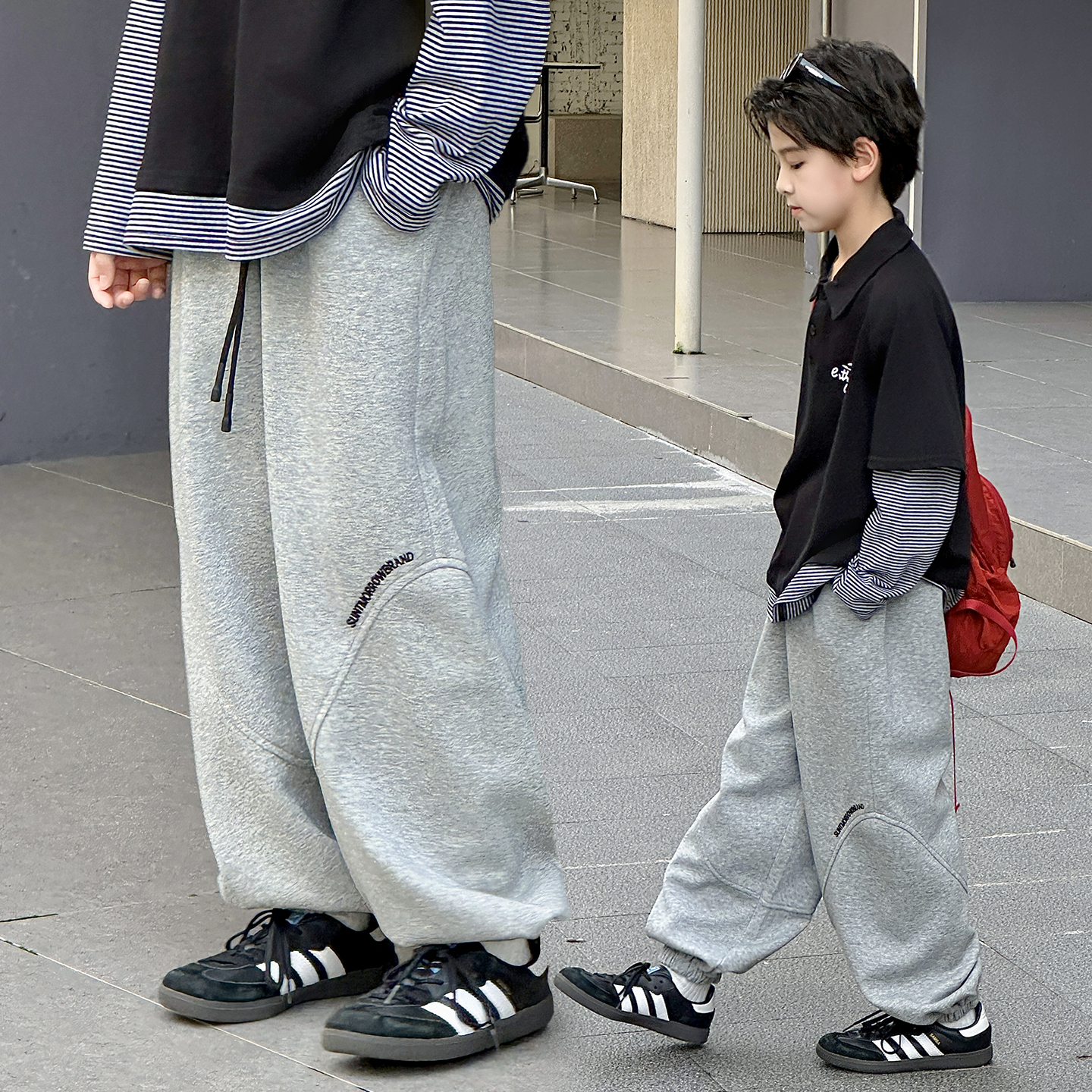 男童运动休闲卫裤2025年秋季中大男童洋气百搭休闲长裤简约运动裤
