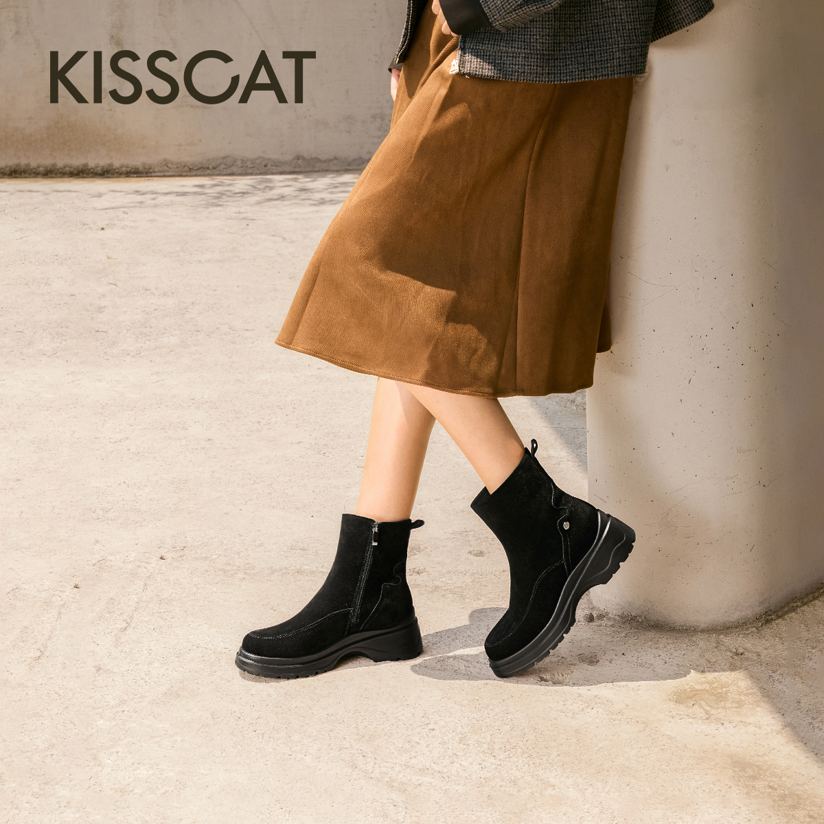 【商场同款】接吻猫2025年冬季舒适通勤百搭圆头弹力靴KA65780-51