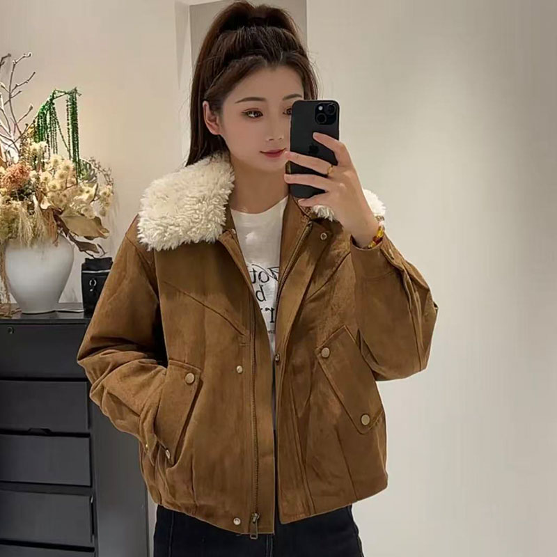 设计感皮毛一体可拆卸翻领毛毛拉链短外套女秋冬新款百搭夹棉上衣