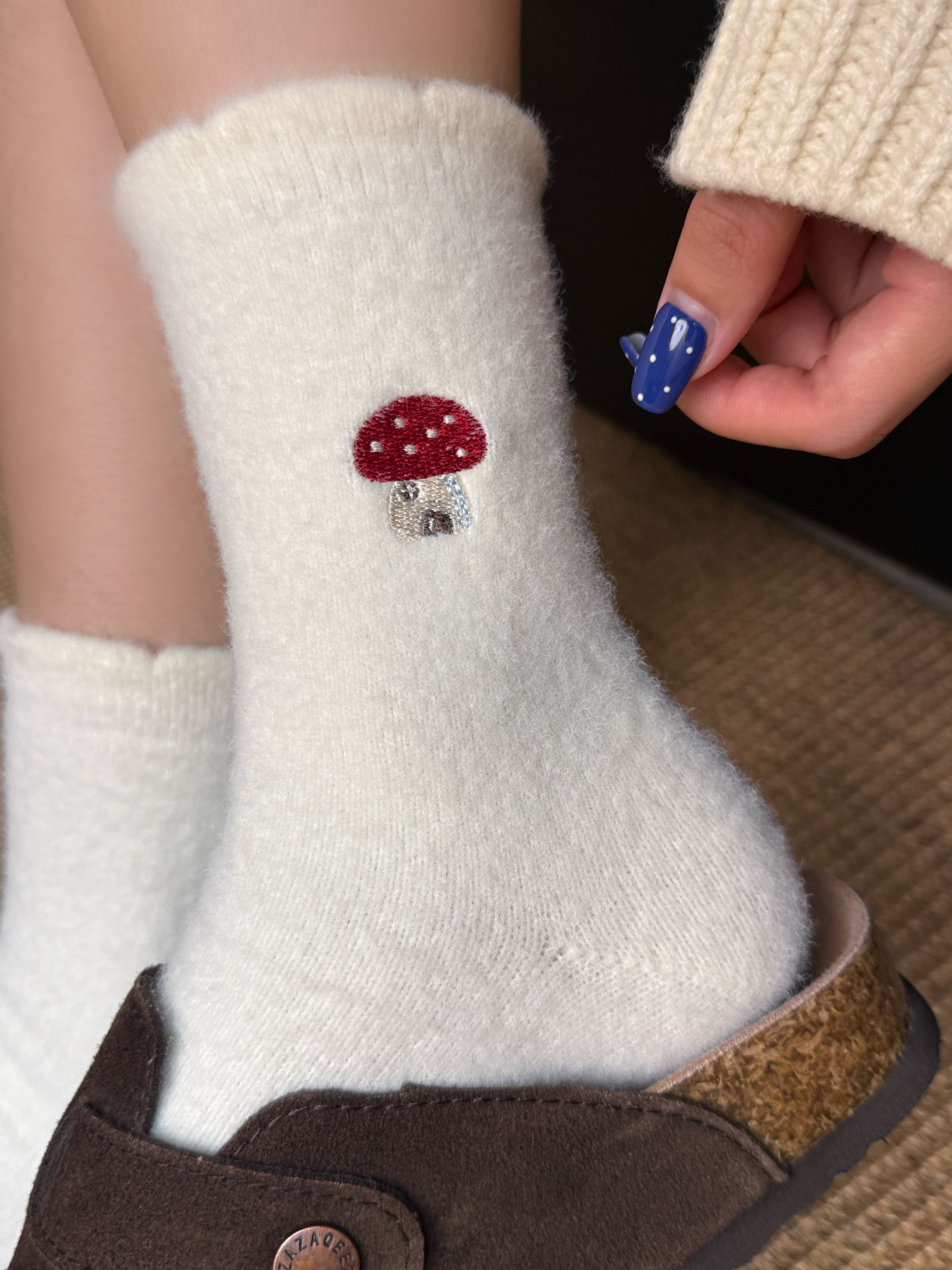 毛绒袜子女澳绒加厚秋冬厚款袜子保暖居家冬天睡眠袜地板袜月子袜